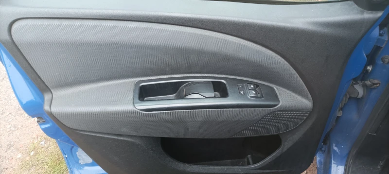Fiat Doblo, снимка 12 - Автомобили и джипове - 52397907
