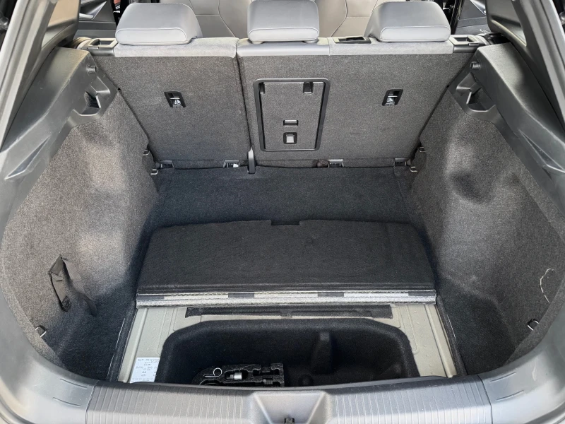 VW ID.4 1st Pro Performance, снимка 13 - Автомобили и джипове - 52569201