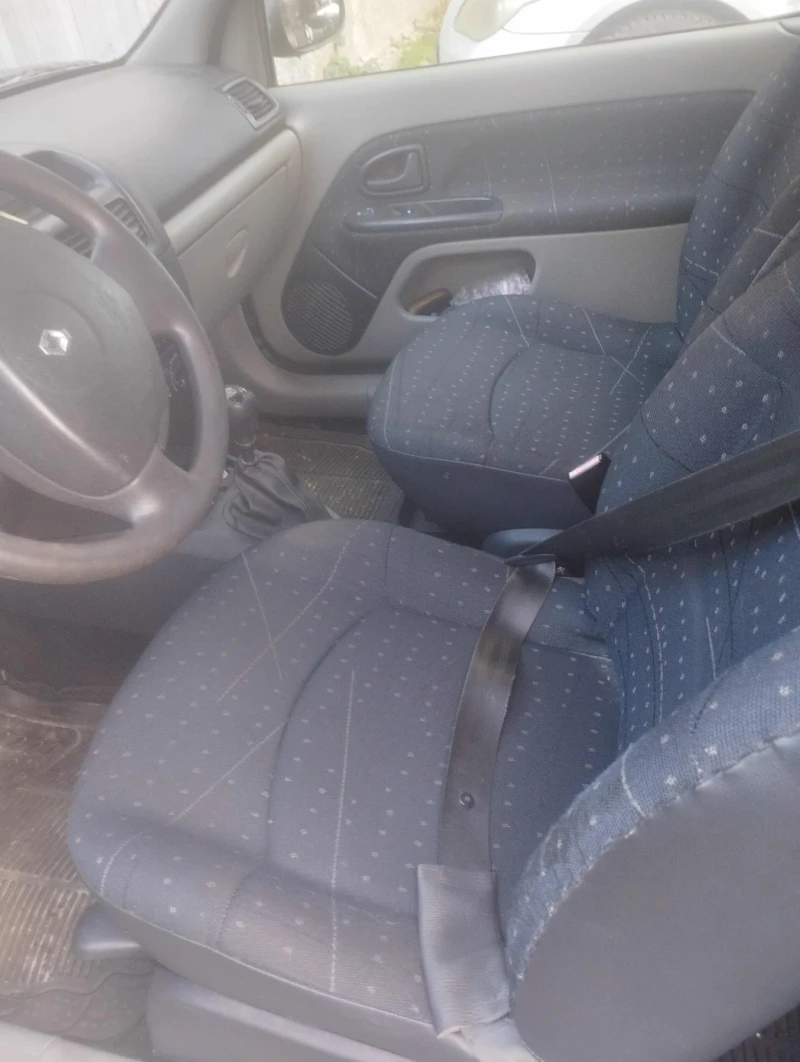 Renault Clio, снимка 7 - Автомобили и джипове - 52539938