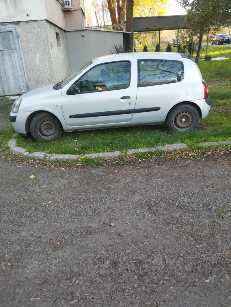 Renault Clio, снимка 2 - Автомобили и джипове - 52539938