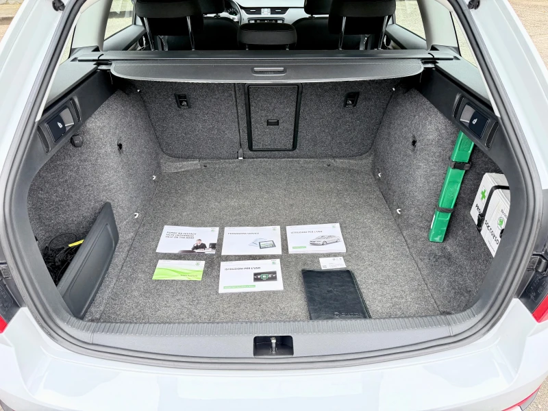 Skoda Octavia SCOUT* 2.0TDI-184k.c.* DSG* 4X4* KeyLess* ЛИЗИНГ* , снимка 16 - Автомобили и джипове - 52717613