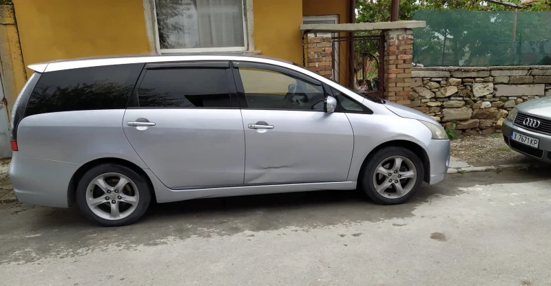 Mitsubishi Grandis Газ/Бензин, снимка 3 - Автомобили и джипове - 52803271