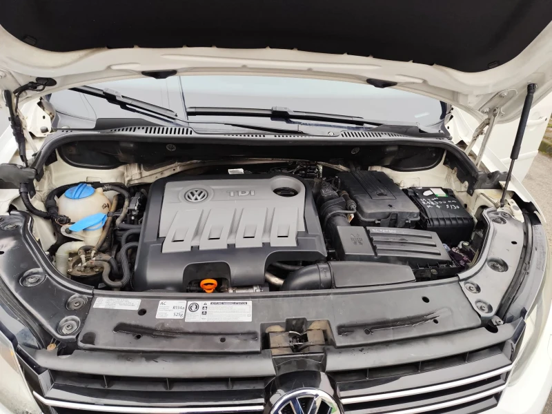 VW Touran TDi Bluemotion, снимка 17 - Автомобили и джипове - 53224434