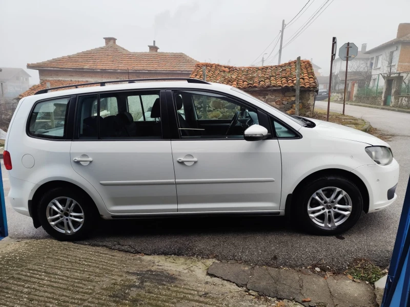 VW Touran TDi Bluemotion, снимка 4 - Автомобили и джипове - 53224434
