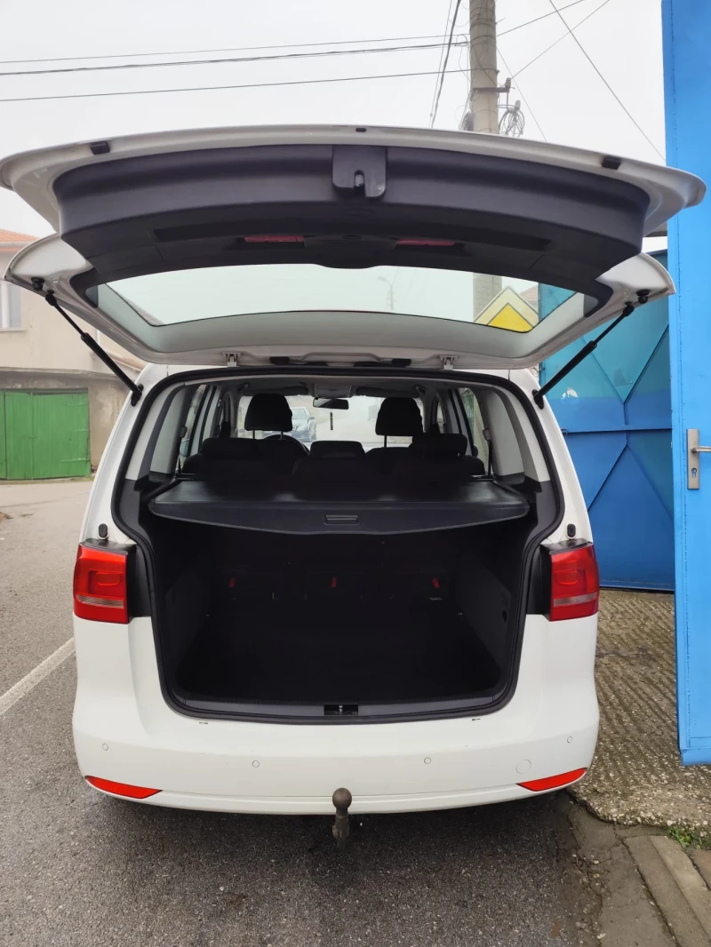 VW Touran TDi Bluemotion, снимка 9 - Автомобили и джипове - 53224434