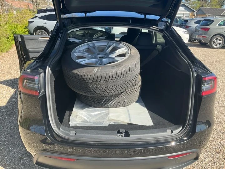 Tesla Model Y Tesla Model Y Long Range Dual Motor (4WD), снимка 4 - Автомобили и джипове - 55502033