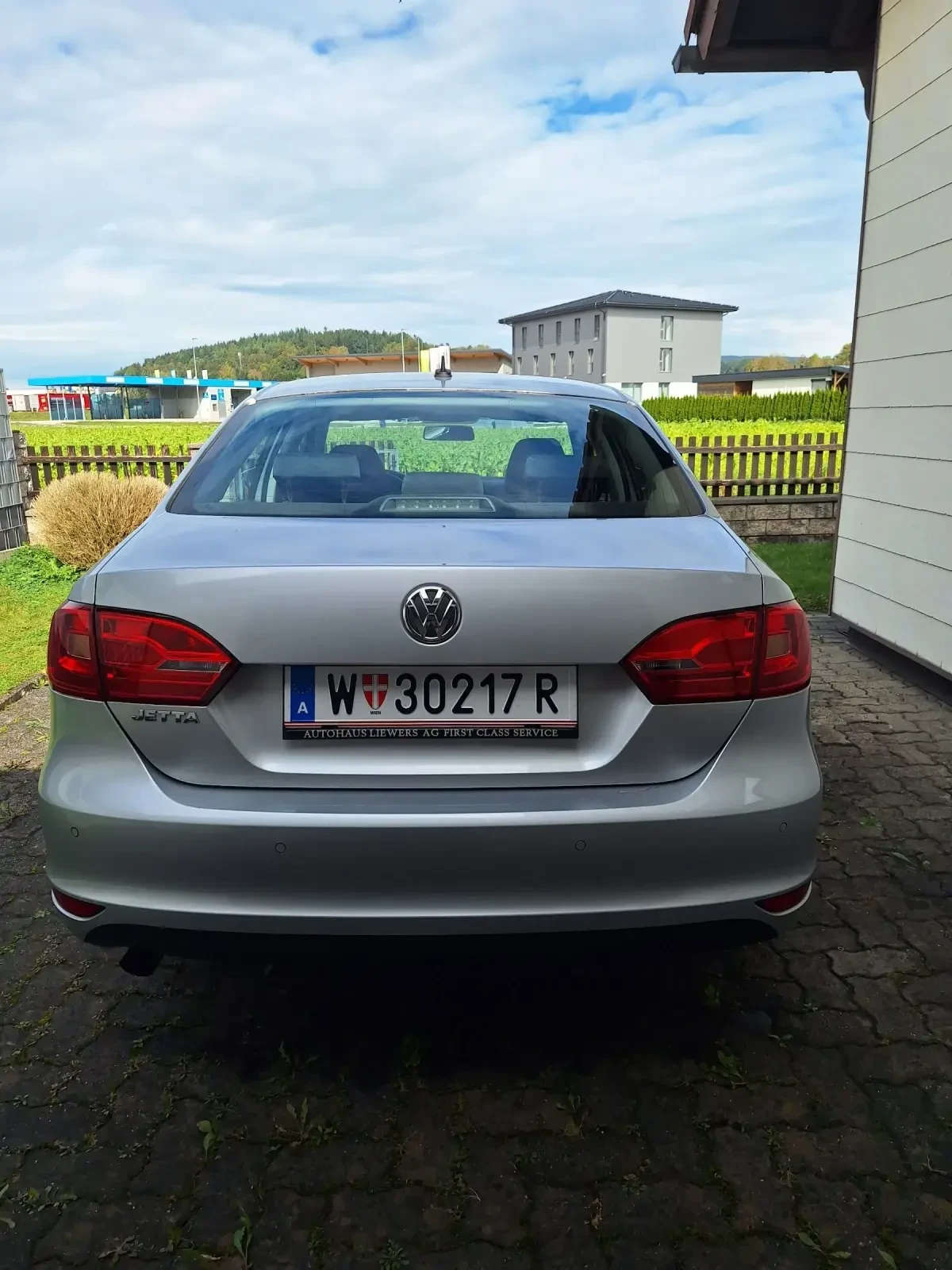 VW Jetta 1.2TSI  - изображение 3