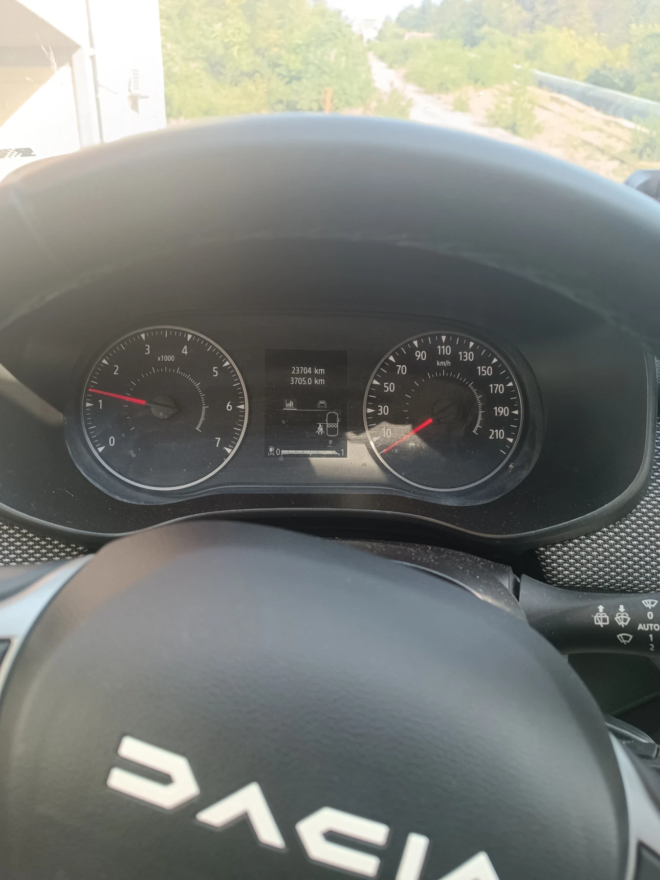 Dacia Sandero  - изображение 4
