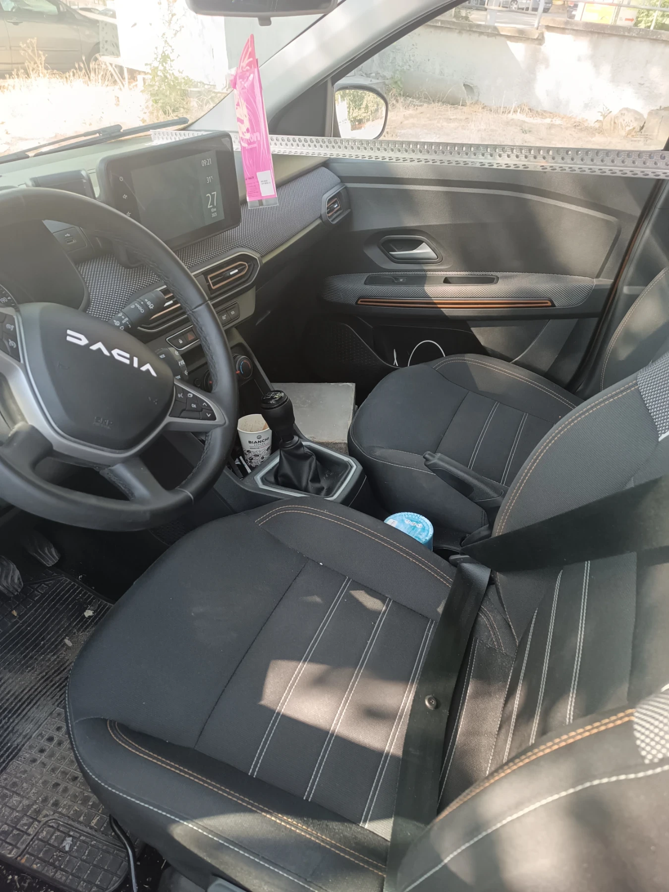Dacia Sandero  - изображение 5