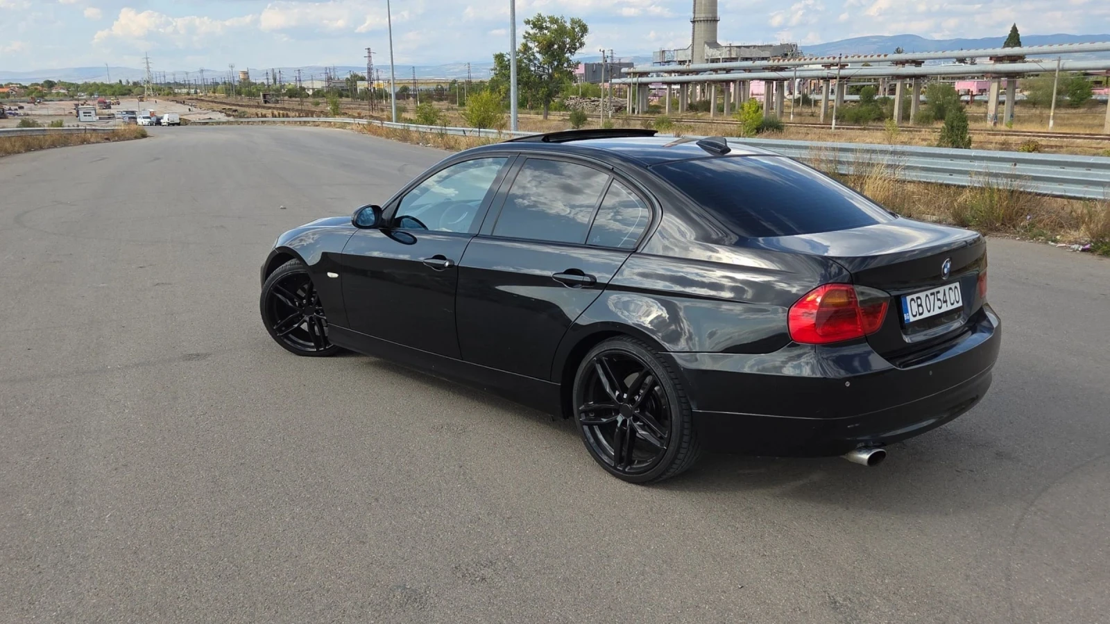 BMW 320  - изображение 2