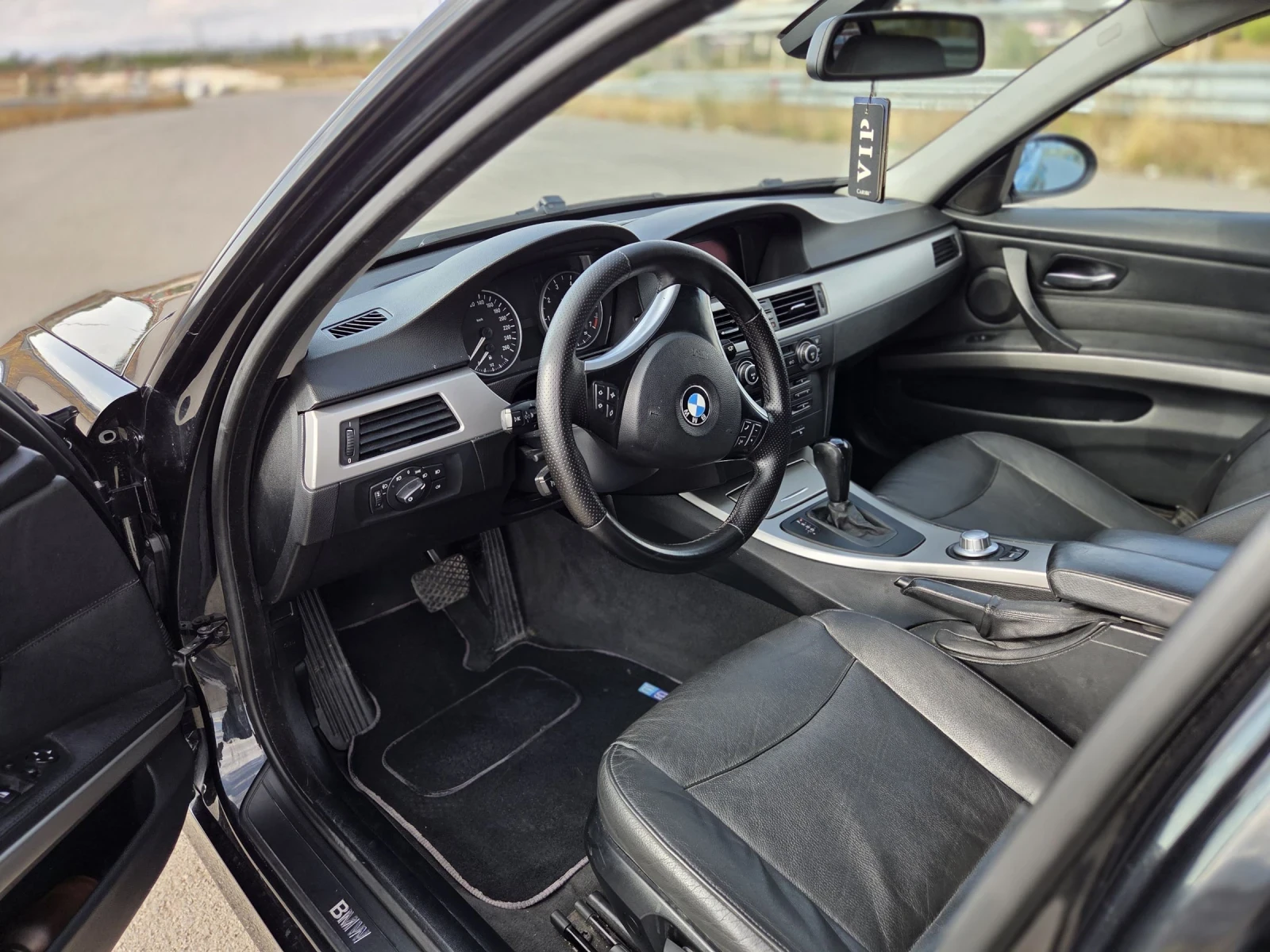 BMW 320  - изображение 6