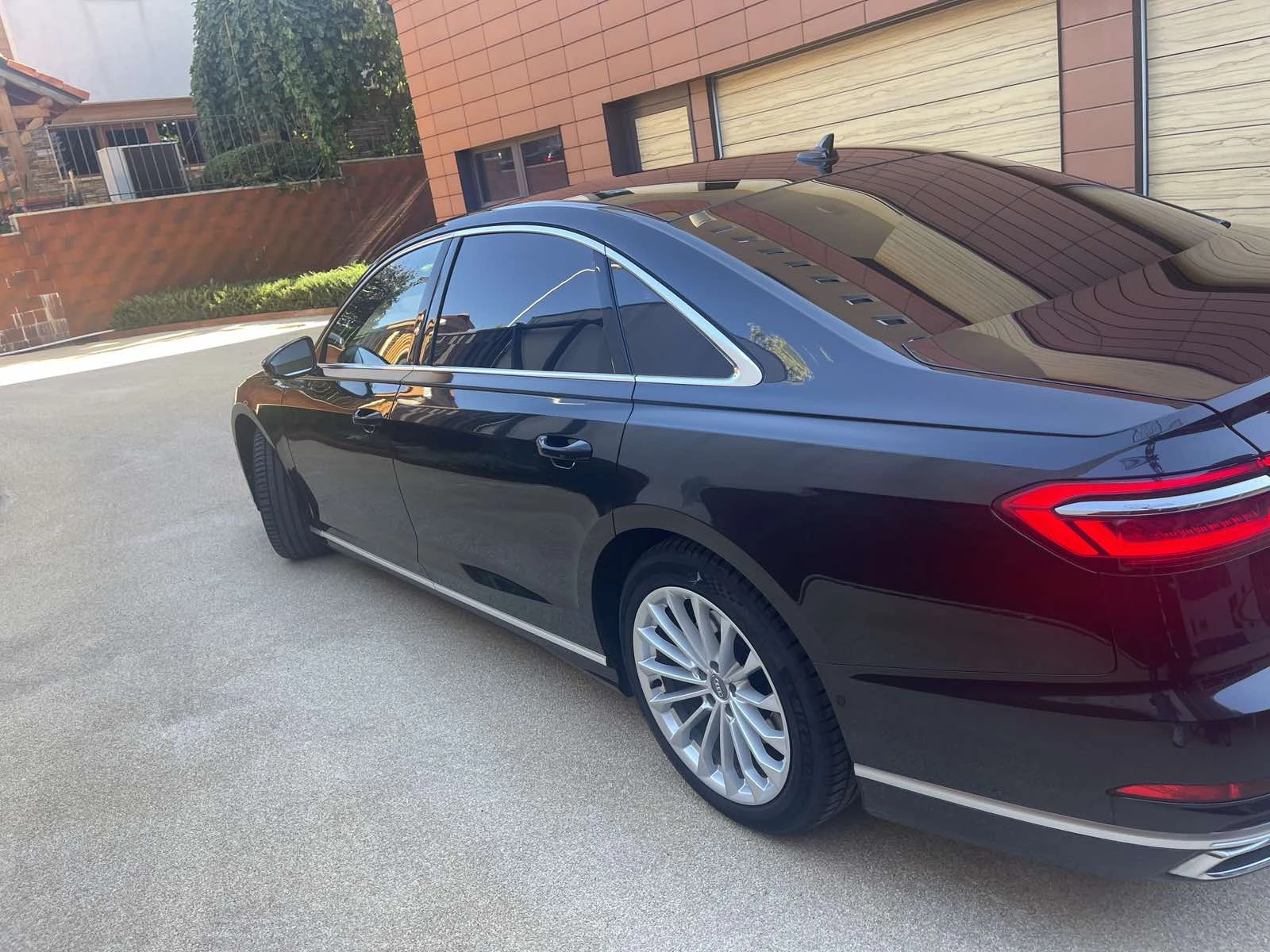 Audi A8  Audi A8 Дълга база - изображение 3