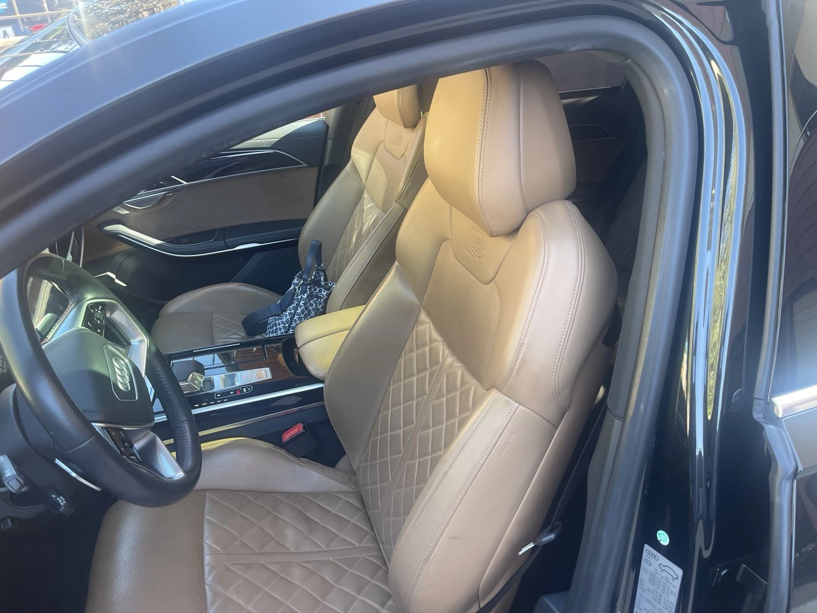 Audi A8  Audi A8 Дълга база - изображение 5