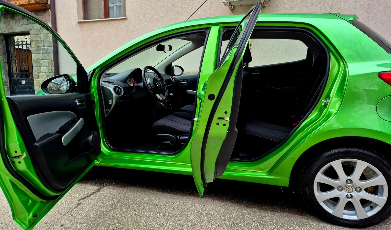 Mazda 2 1.3i-������-���-japan | Mobile.bg � ����������� 12