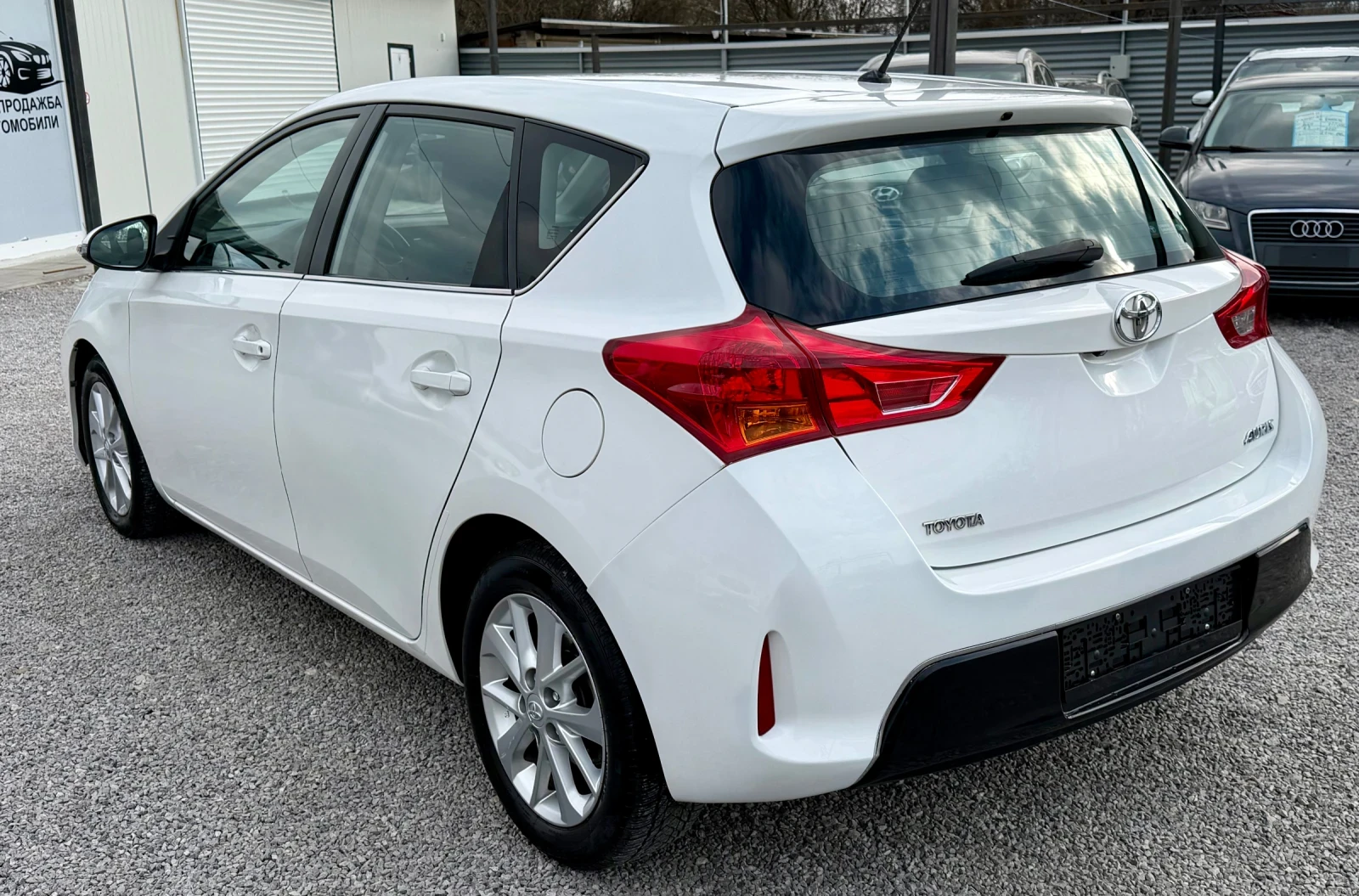 Toyota Auris 1.4 d4d/����/������ | Mobile.bg � ����������� 4