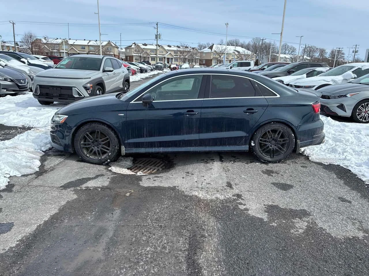 Audi A3  S LINE/Technik/CARFAX/ГУМИ+ ДЖАНТИ/ПОДГРЕВ/КЛИП, снимка 3 - Автомобили и джипове - 53977975