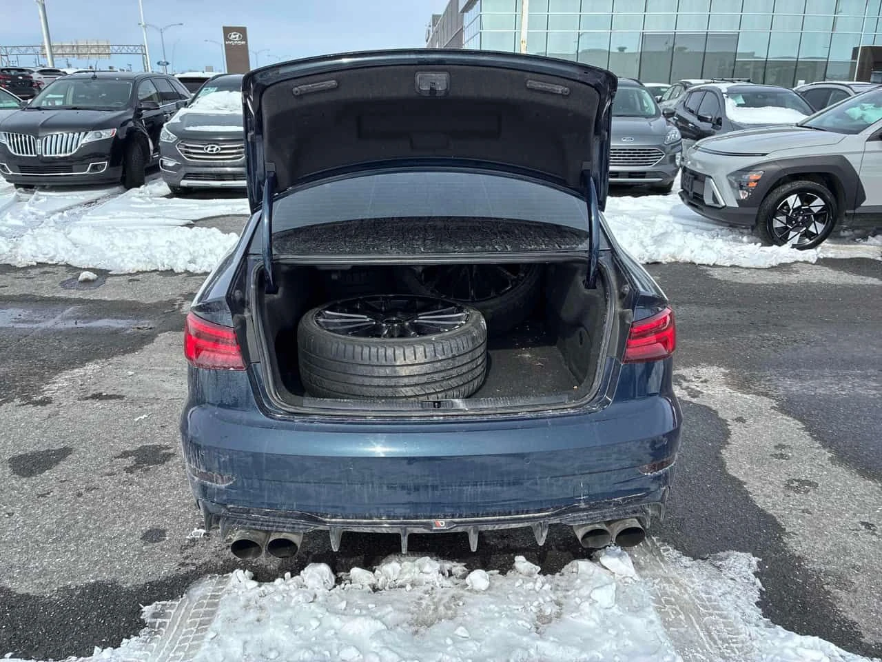 Audi A3  S LINE/Technik/CARFAX/ГУМИ+ ДЖАНТИ/ПОДГРЕВ/КЛИП, снимка 13 - Автомобили и джипове - 53977975