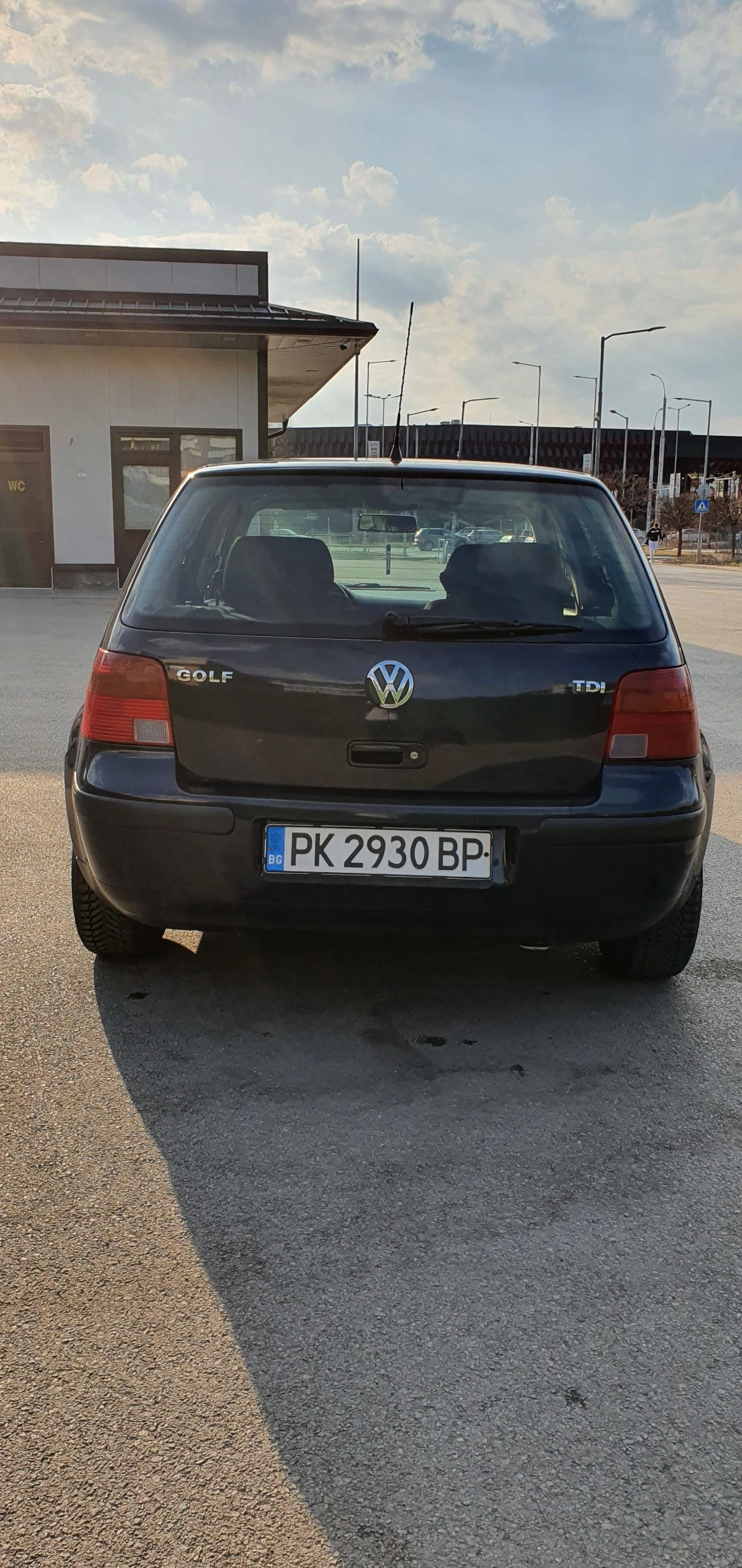 VW Golf 1.9 TDI, снимка 4 - Автомобили и джипове - 53994803