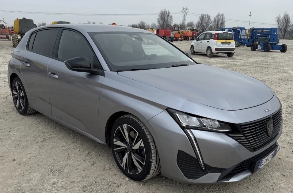 Peugeot 308 Allure BlueHDi 130, снимка 4 - Автомобили и джипове - 54050915