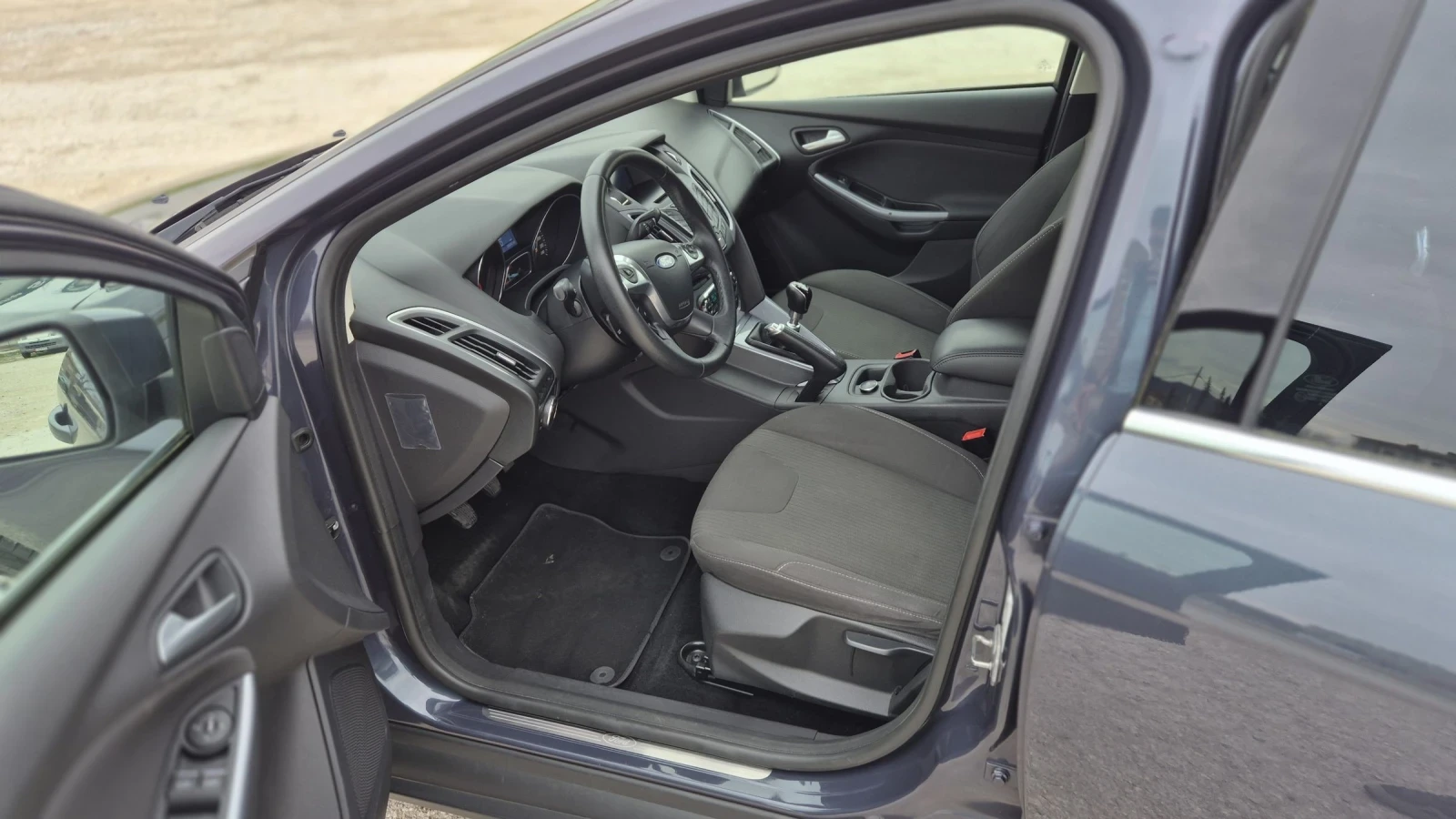 Ford Focus Titanium 1.6 TDCi ECOnetic , снимка 11 - Автомобили и джипове - 54059181