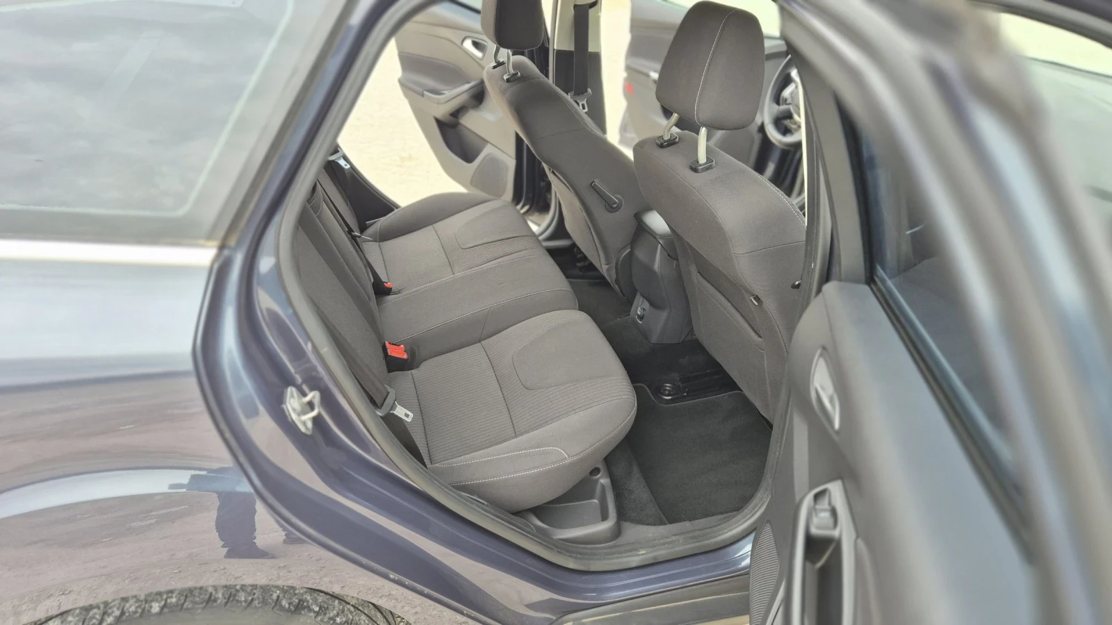 Ford Focus Titanium 1.6 TDCi ECOnetic , снимка 13 - Автомобили и джипове - 54059181