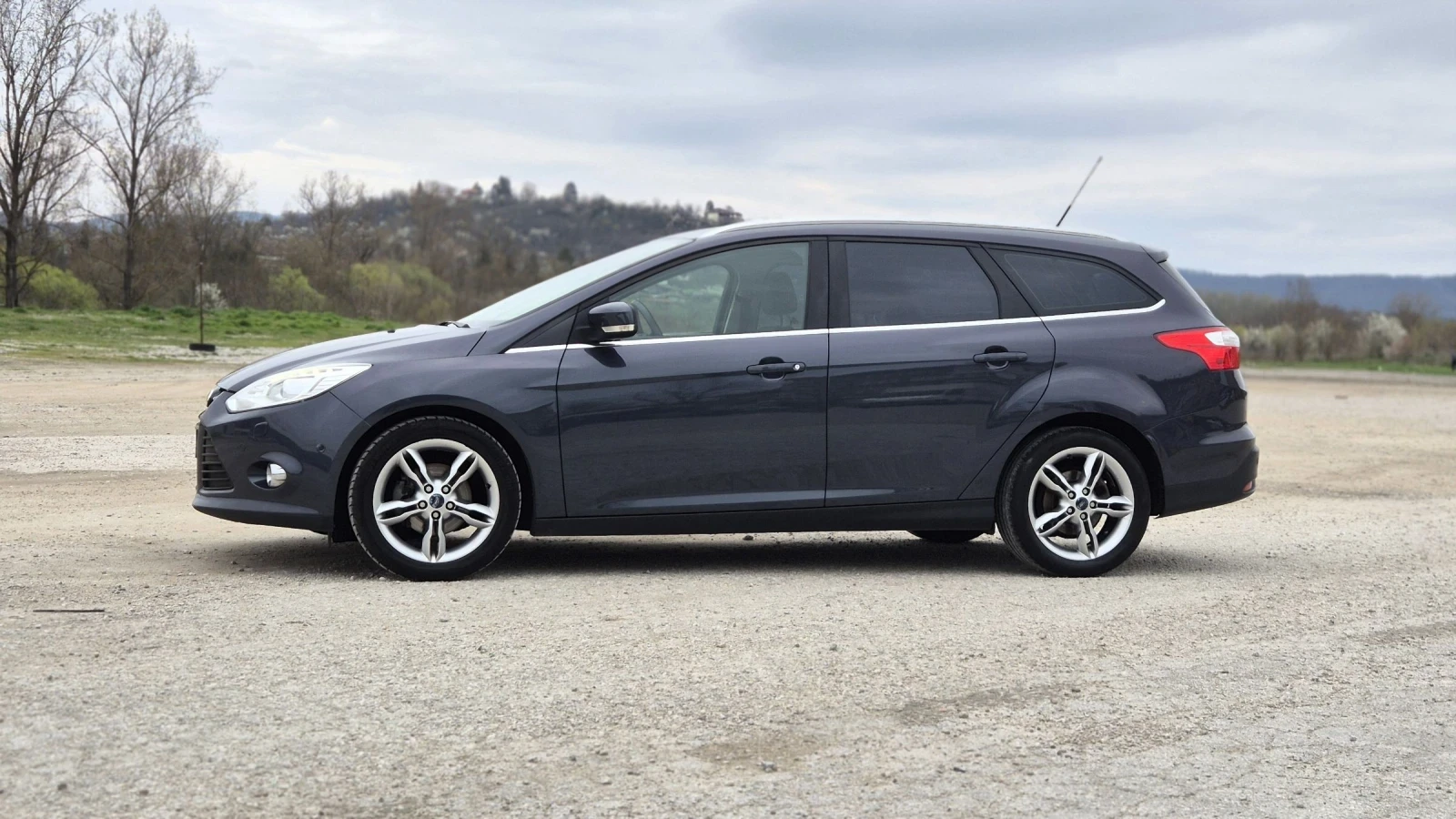 Ford Focus Titanium 1.6 TDCi ECOnetic , снимка 8 - Автомобили и джипове - 54059181