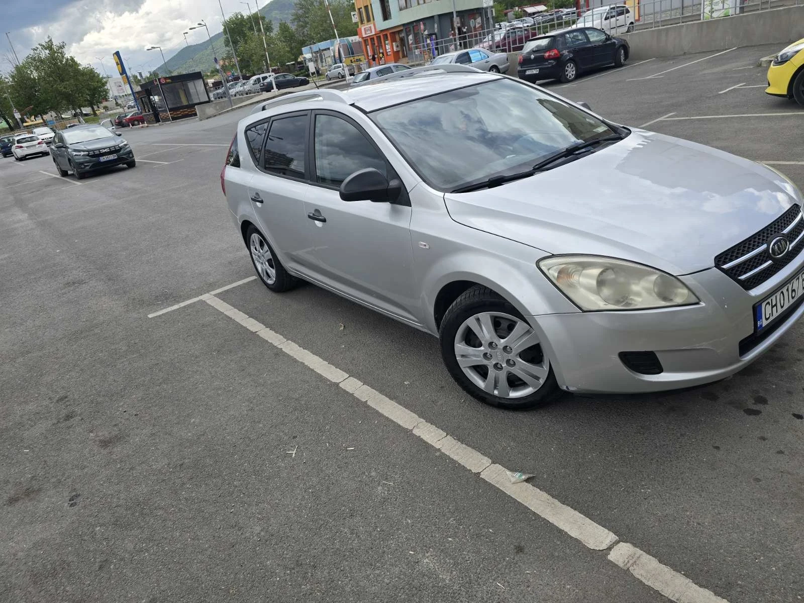 Kia Ceed, снимка 3 - Автомобили и джипове - 54568823