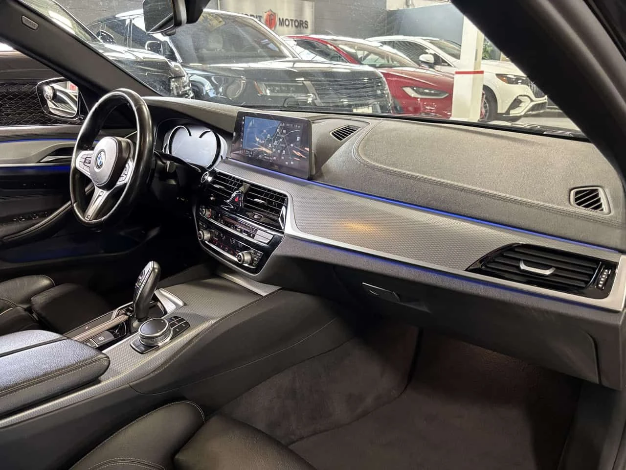 BMW 540 * xDrive * CARFAX * ЦЕНА ДО БГ, снимка 14 - Автомобили и джипове - 54645670