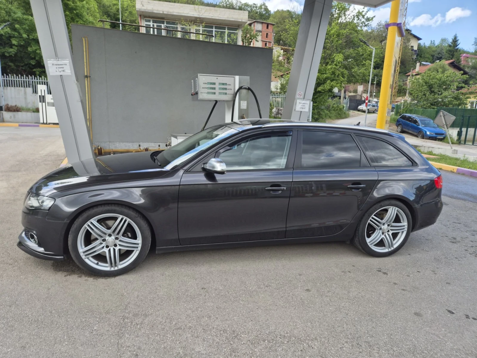 Audi A4, снимка 2 - Автомобили и джипове - 54658993