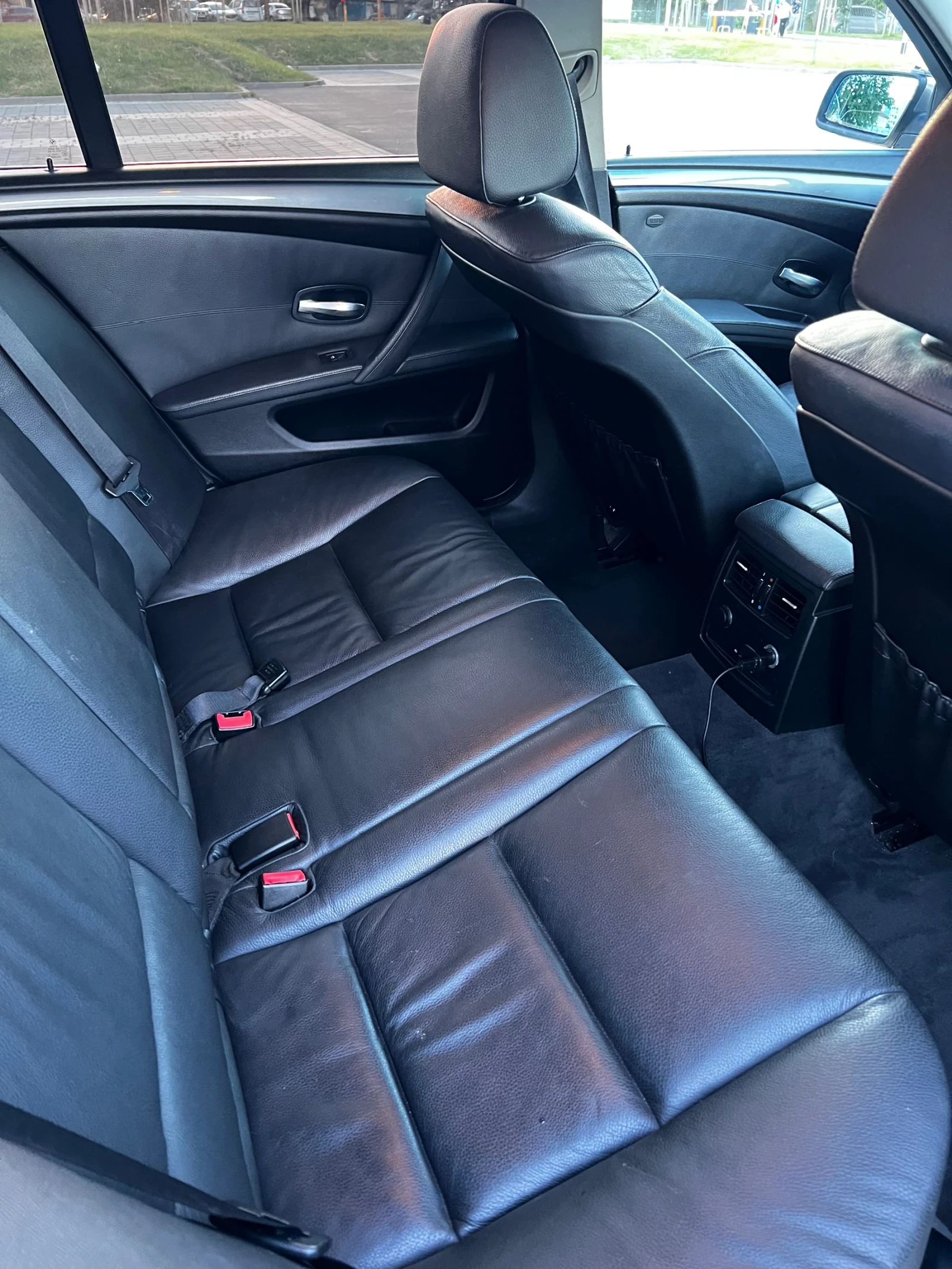BMW 525 Facelift , снимка 12 - Автомобили и джипове - 54782570