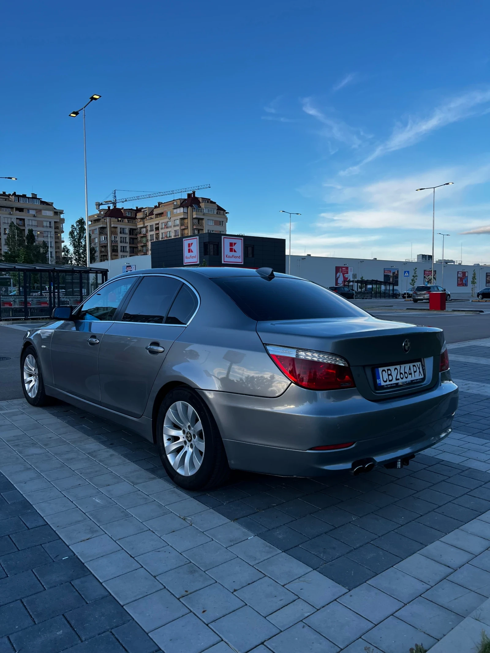 BMW 525 Facelift , снимка 7 - Автомобили и джипове - 54782570