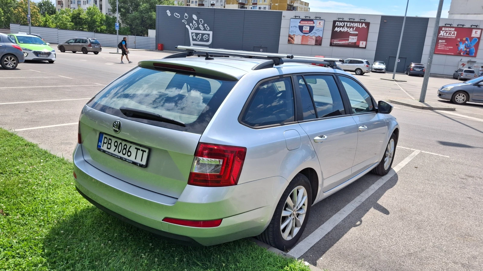 Skoda Octavia, снимка 5 - Автомобили и джипове - 55195093