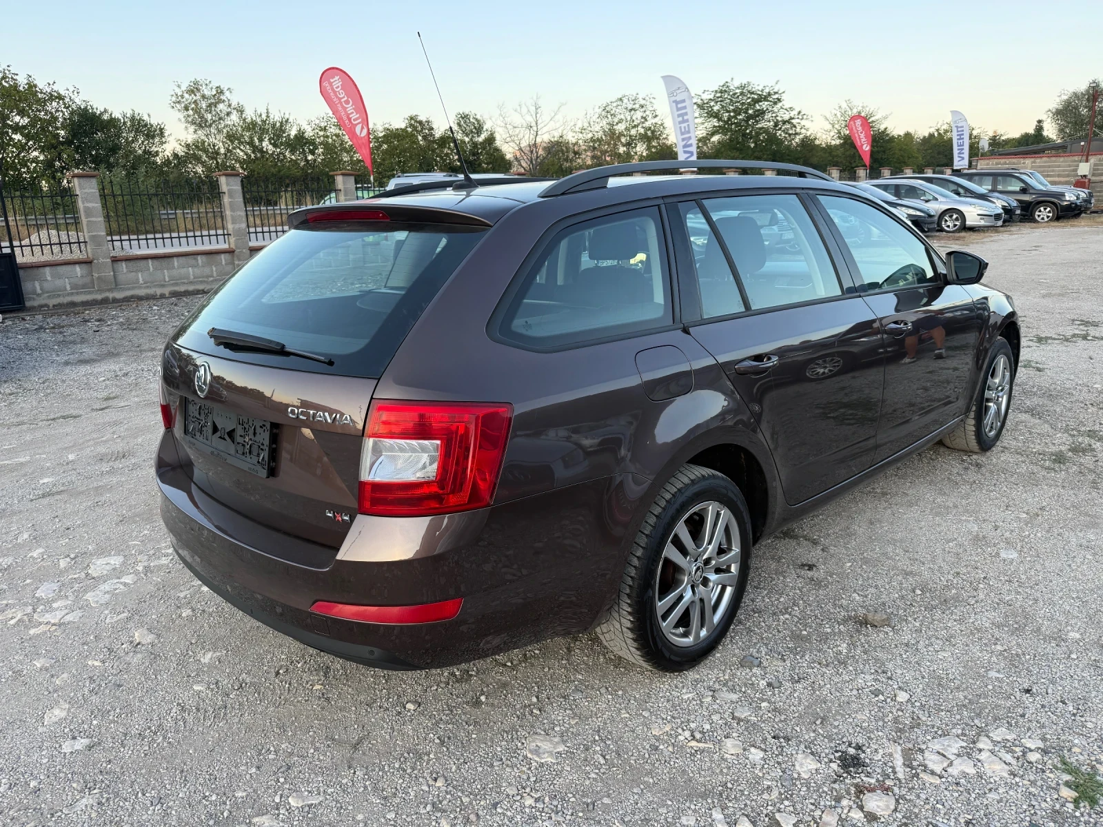 Skoda Octavia 1.6 TDI 4x4 111000км, снимка 5 - Автомобили и джипове - 55749806