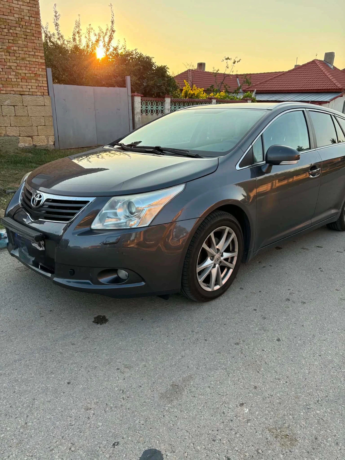 Toyota Avensis, снимка 2 - Автомобили и джипове - 55772767