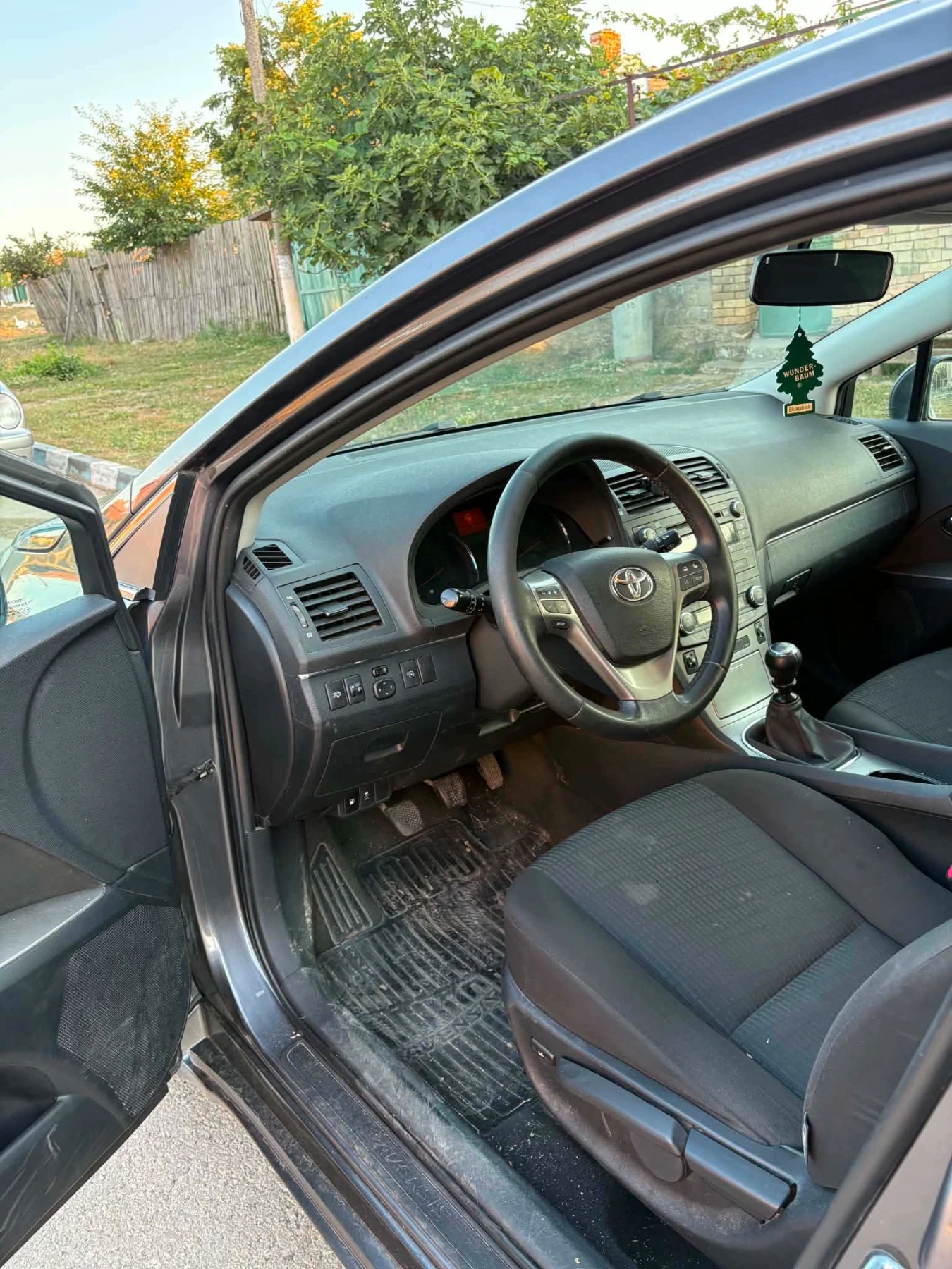 Toyota Avensis, снимка 7 - Автомобили и джипове - 55772767