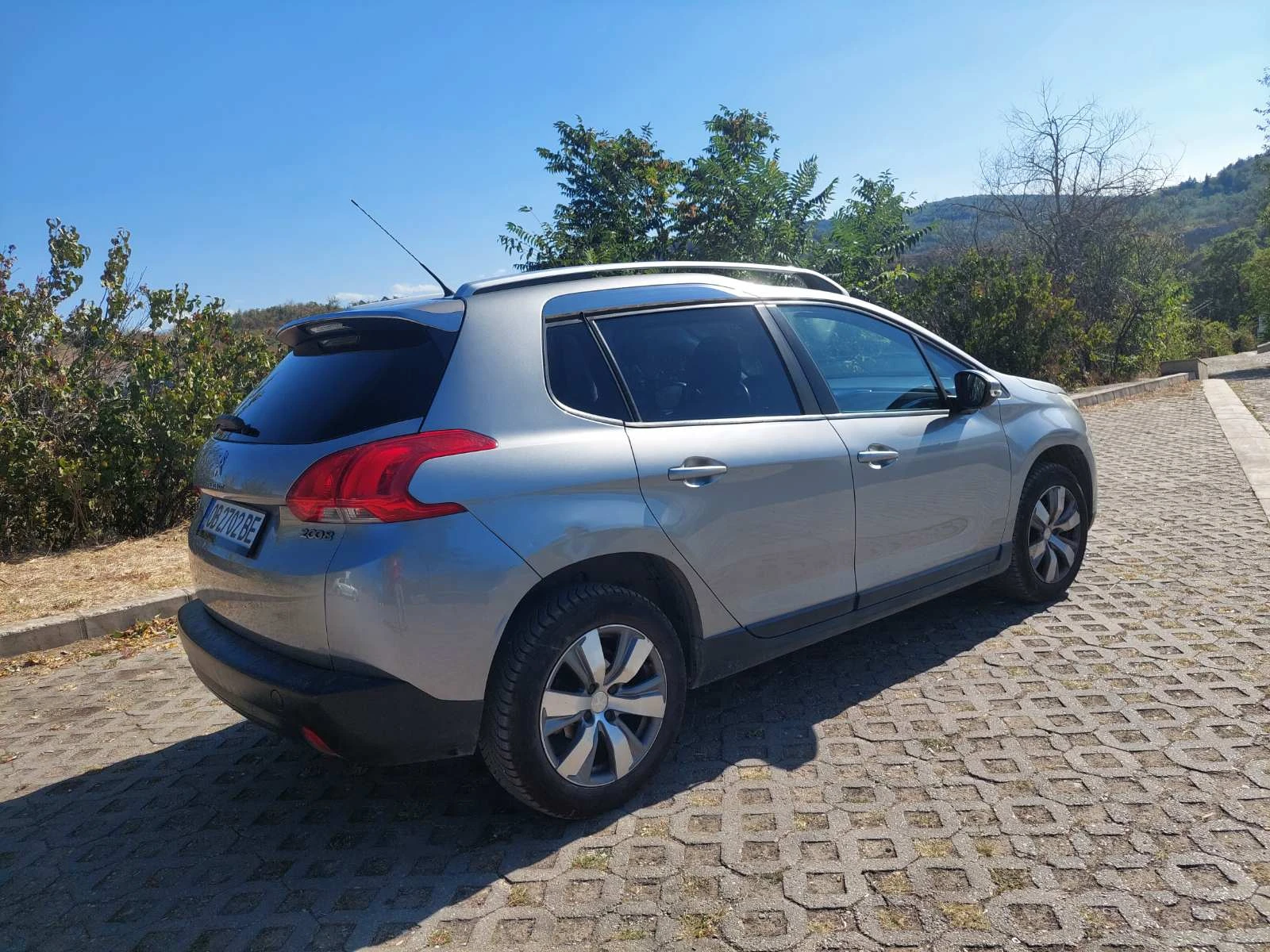 Peugeot 2008, снимка 9 - Автомобили и джипове - 55981568