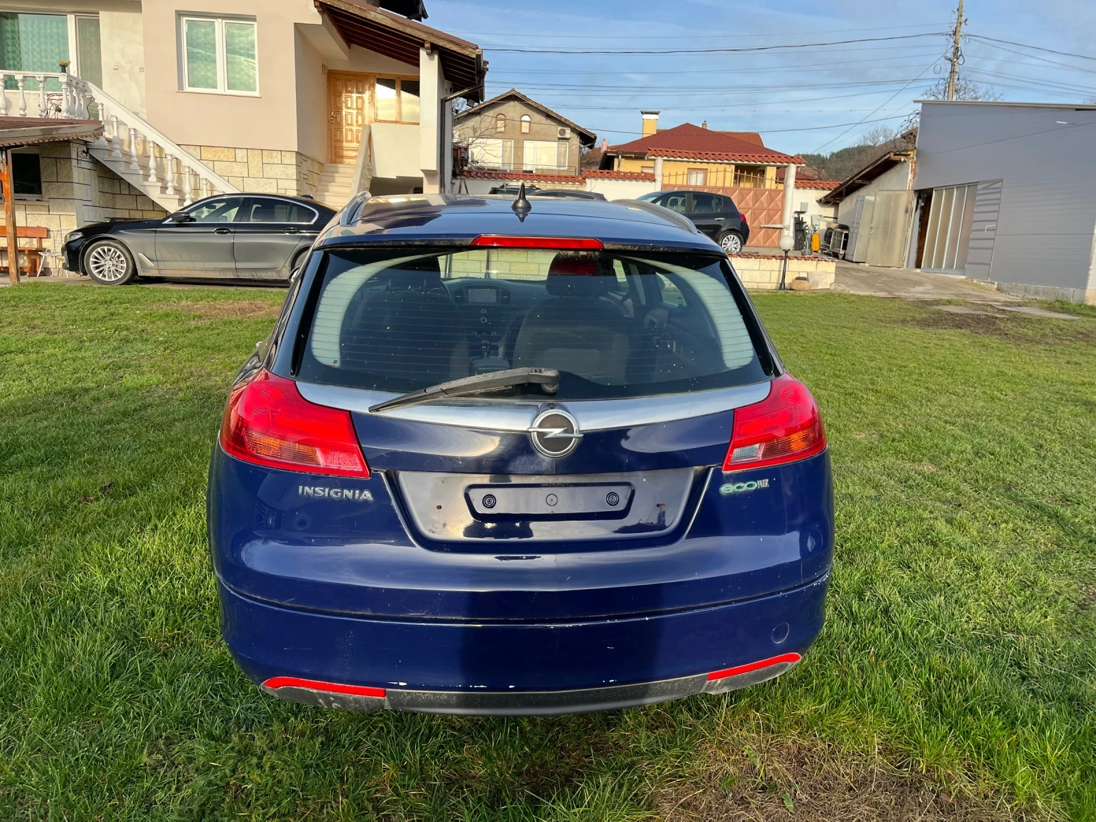 Opel Insignia 2.0d na tcasti, снимка 6 - Автомобили и джипове - 55999418