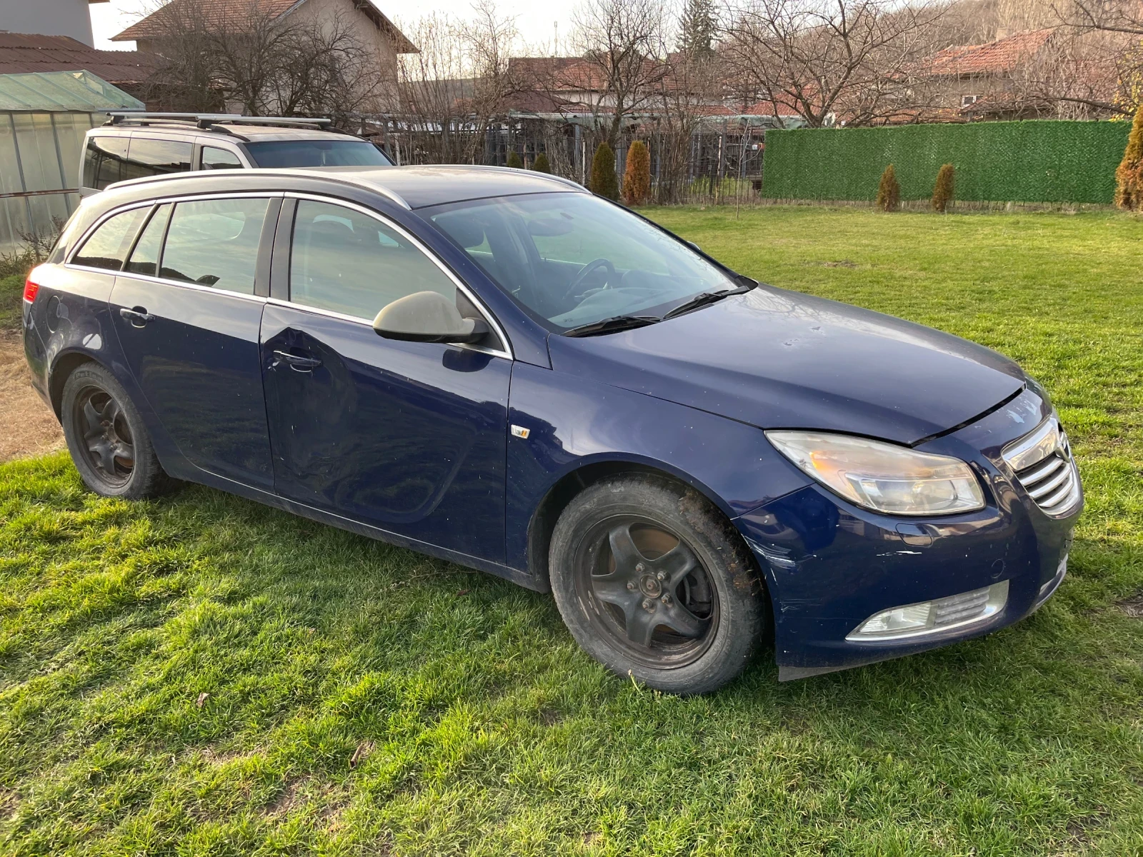 Opel Insignia 2.0d na tcasti, снимка 3 - Автомобили и джипове - 55999418