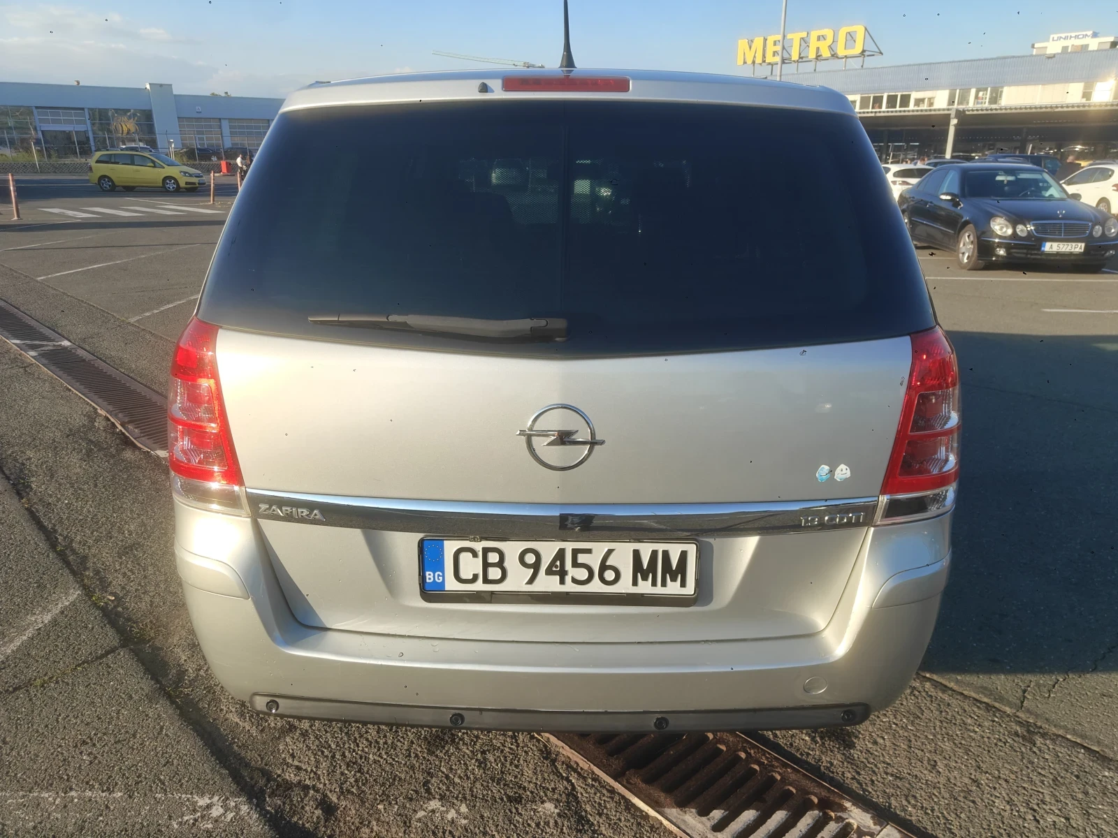 Opel Zafira 1, 9 Diesel Automatic , снимка 8 - Автомобили и джипове - 56315743