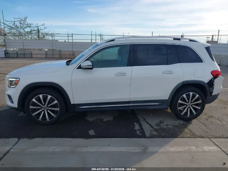 Mercedes-Benz GLB | ЦЕНА ДО БЪЛГАРИЯ | , снимка 14 - Автомобили и джипове - 53462172