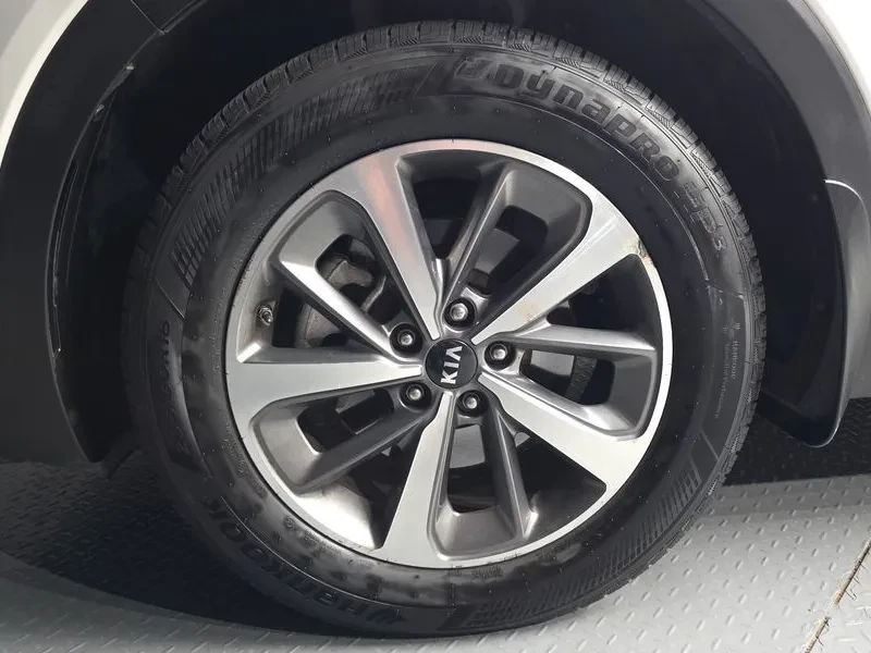 Kia Sorento Diesel 2.0 2Wd Prestige, снимка 5 - Автомобили и джипове - 55652808