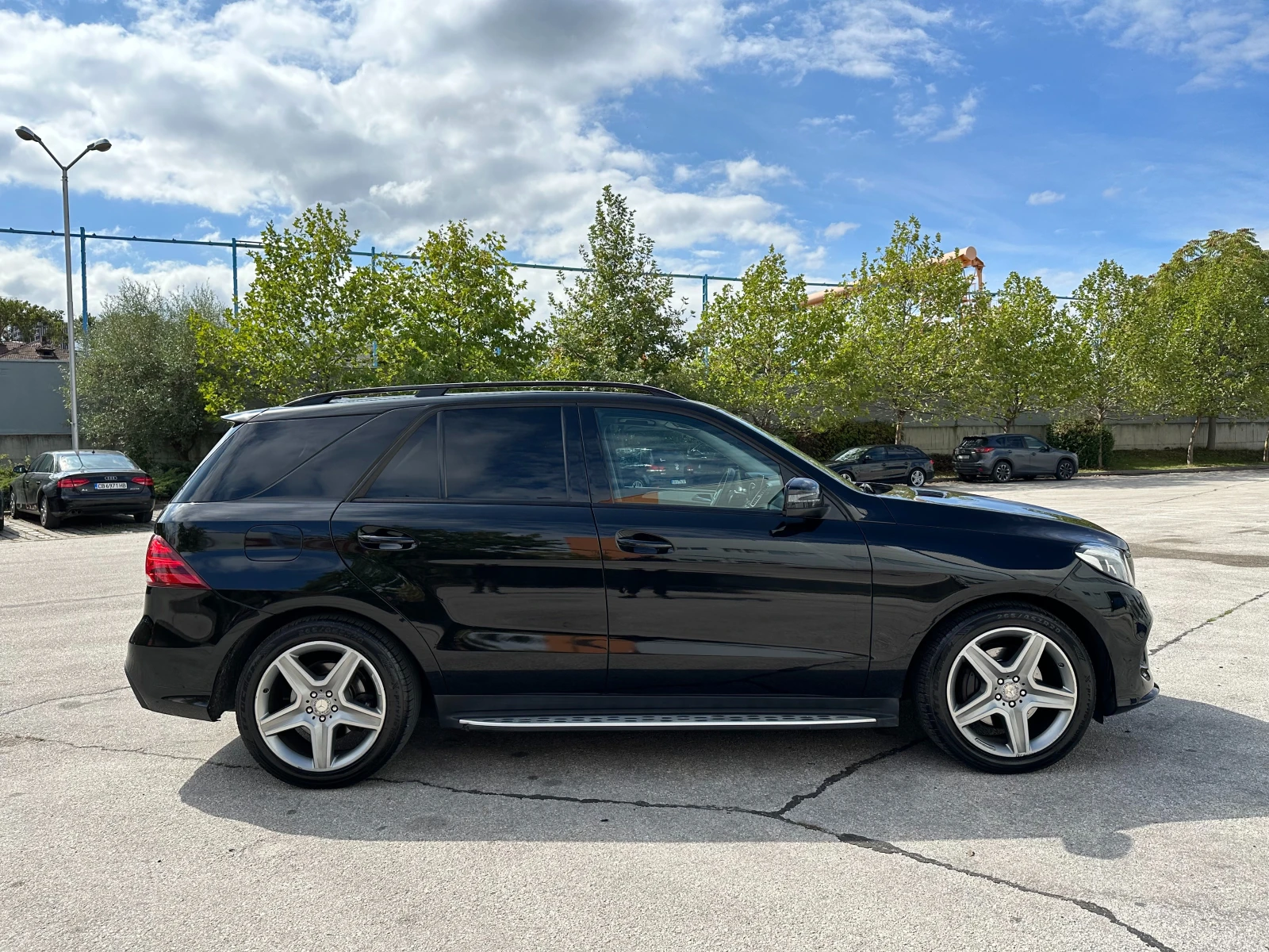 Mercedes-Benz GLE 250 4-MATIC.AMG Line - изображение 5