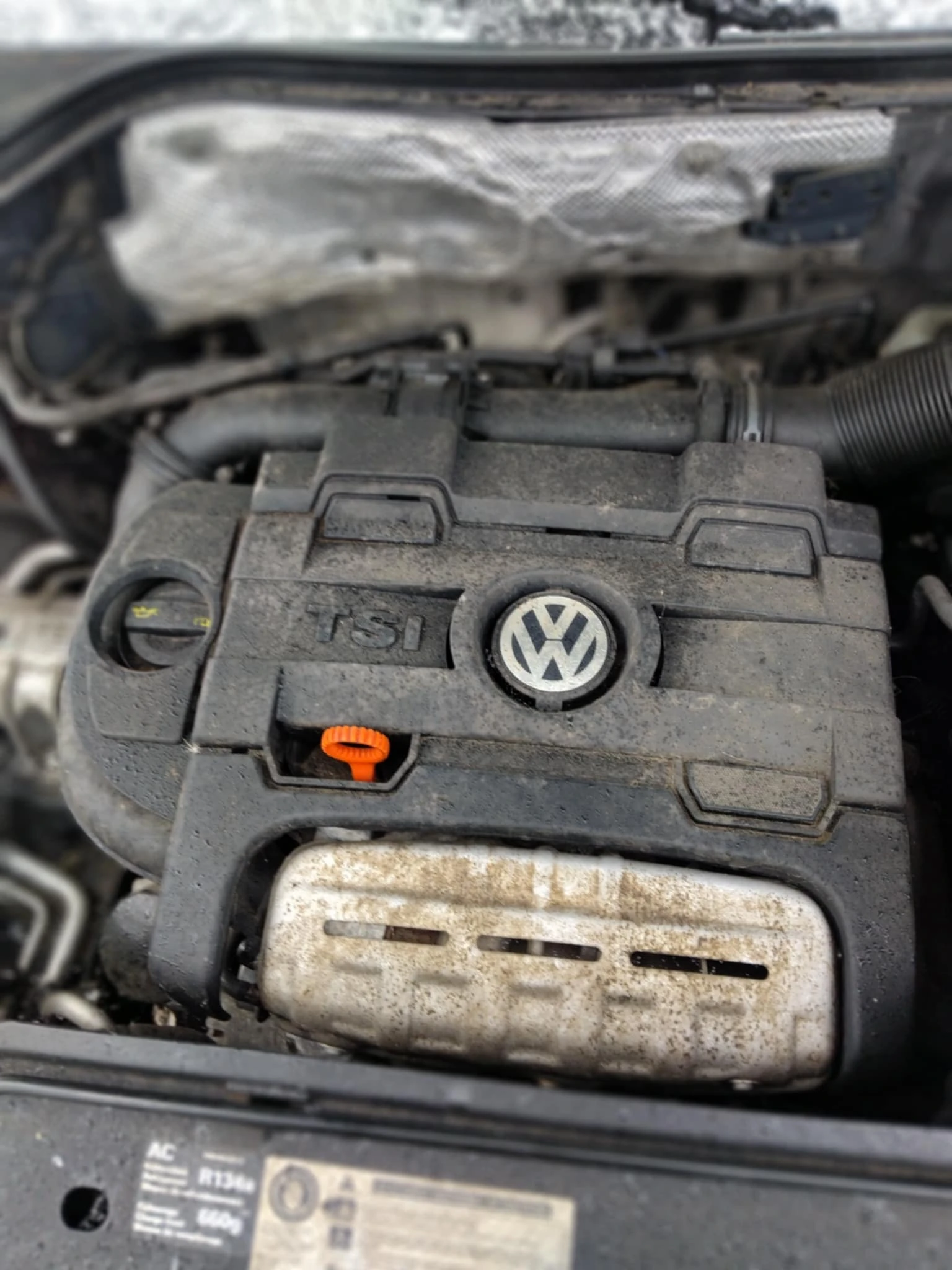 VW Tiguan 1.4 TSI, снимка 12 - Автомобили и джипове - 53761599