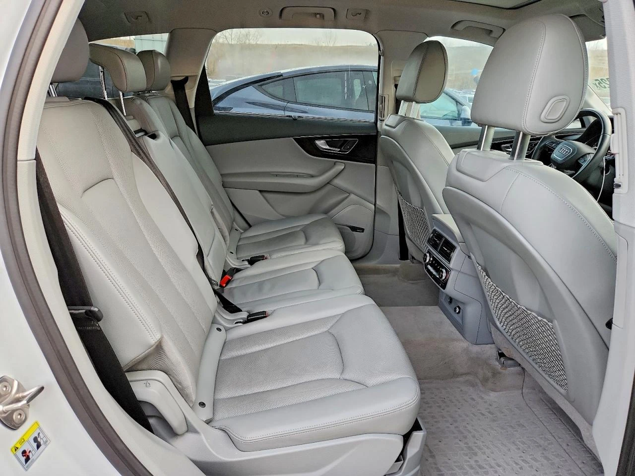 Audi Q7 3.0l Prestige, снимка 10 - Автомобили и джипове - 54038953