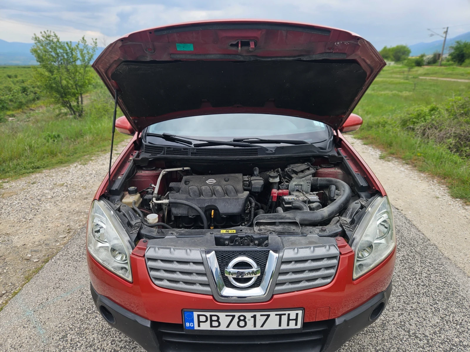 Nissan Qashqai 2.0/АВТОМАТ/БЕЗ РЪЖДА, снимка 16 - Автомобили и джипове - 54456088