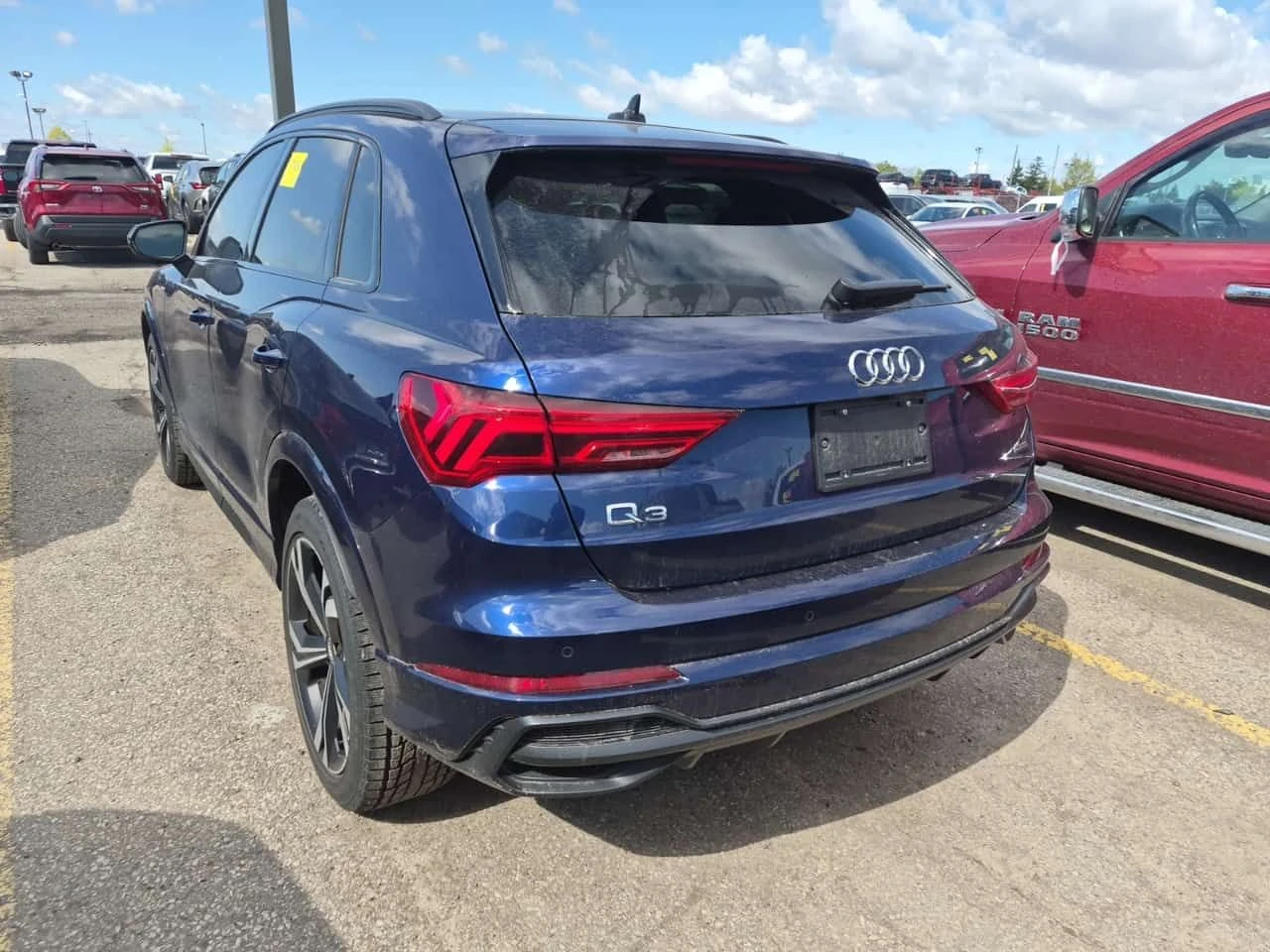 Audi Q3 TECHNIK | CARFAX | БЕЗ ПЪРВОНАЧАЛНА ВНОСКА, снимка 5 - Автомобили и джипове - 54948806