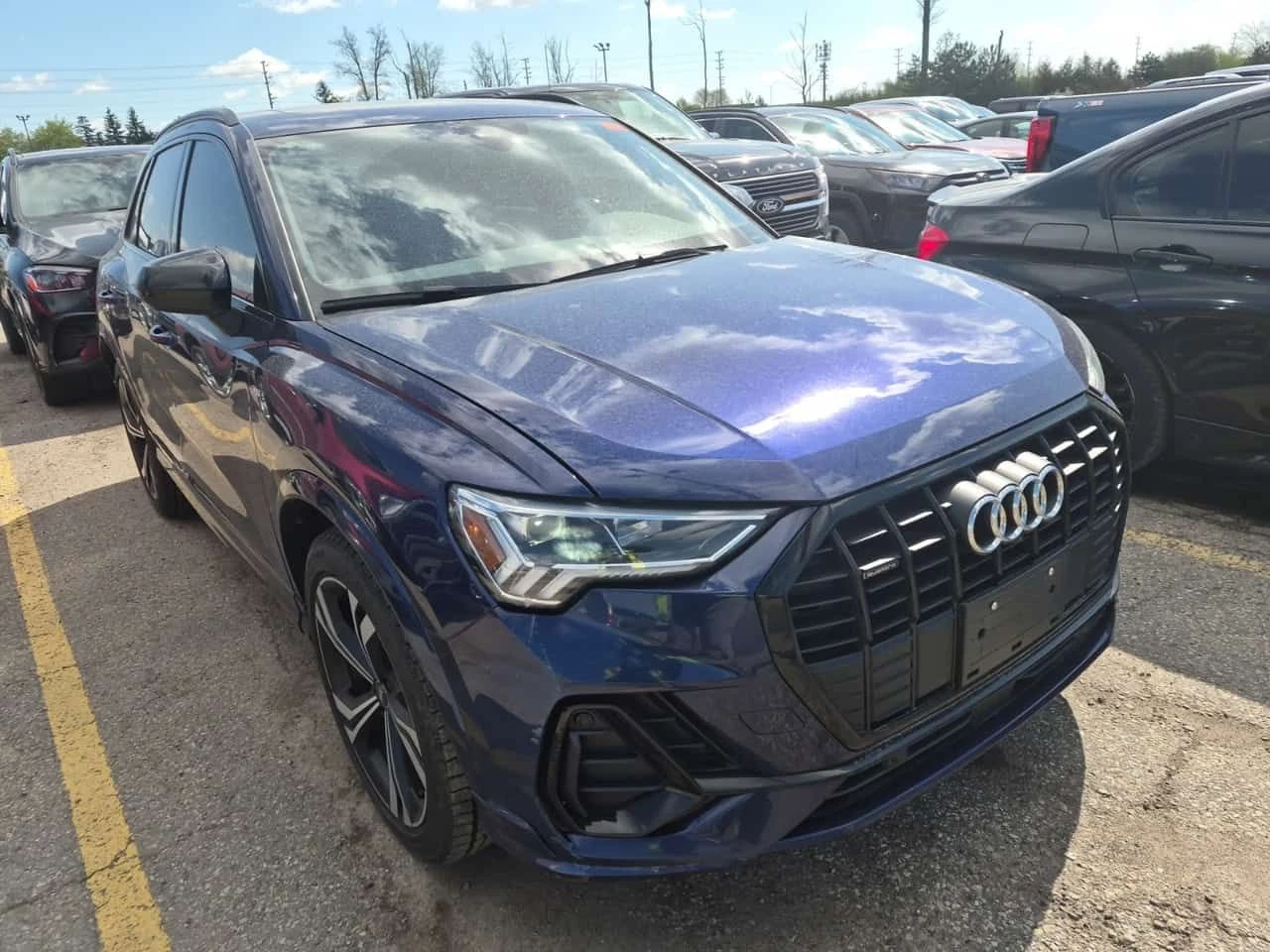 Audi Q3 TECHNIK | CARFAX | БЕЗ ПЪРВОНАЧАЛНА ВНОСКА, снимка 2 - Автомобили и джипове - 54948806