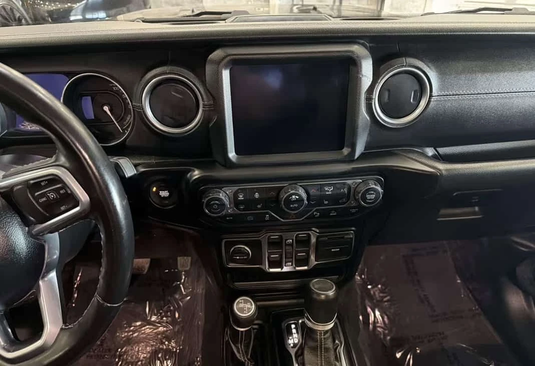 Jeep Wrangler * Unlimited Sahara * CARFAX * ЦЕНА ДО БГ, снимка 13 - Автомобили и джипове - 55140451