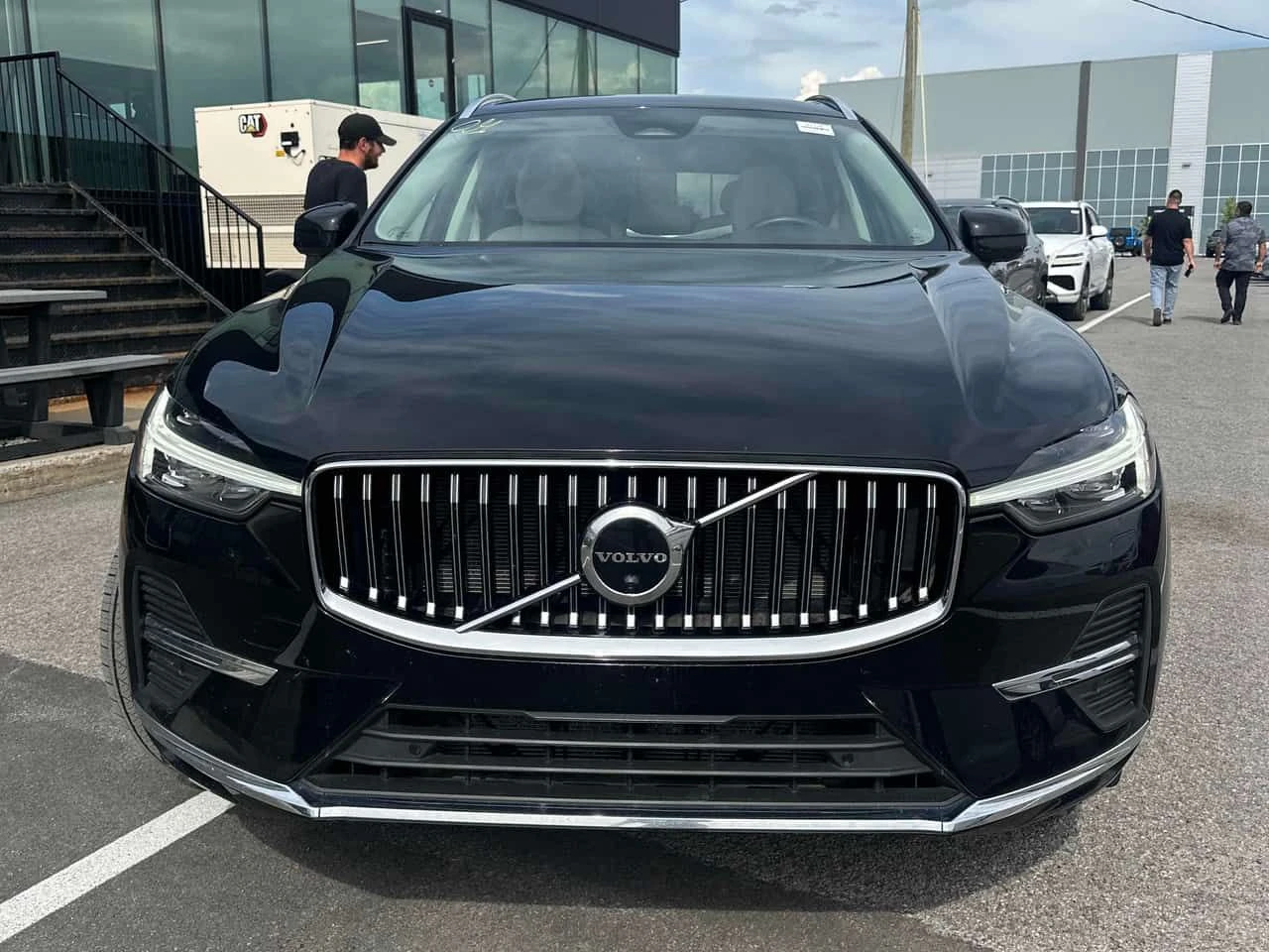 Volvo XC60 * Plus Bright Theme * CARFAX * ОПЦИЯ ЗА ФИНАНСИРАН, снимка 6 - Автомобили и джипове - 55511600