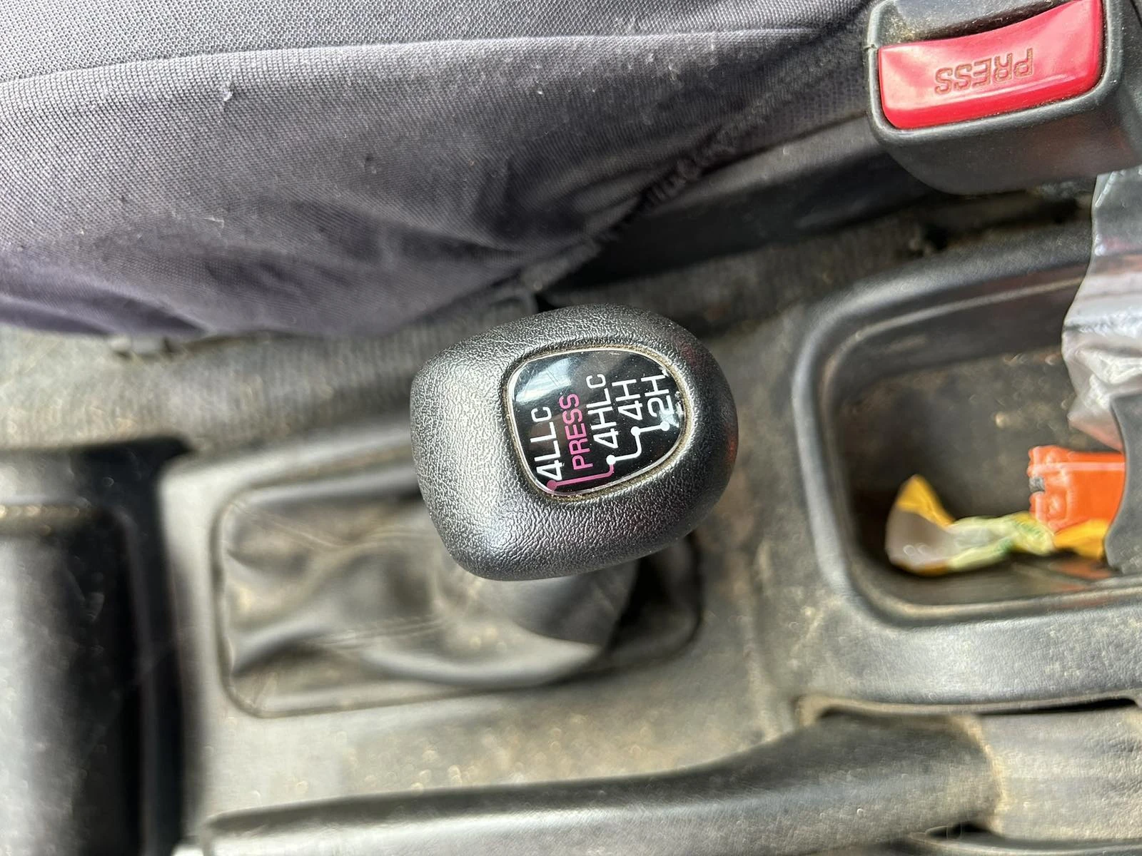Mitsubishi Pajero pinin, снимка 17 - Автомобили и джипове - 55600979
